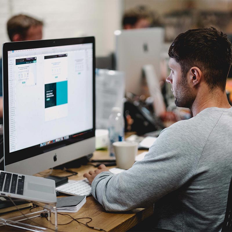 Curabitur iaculis a velit non aliquet